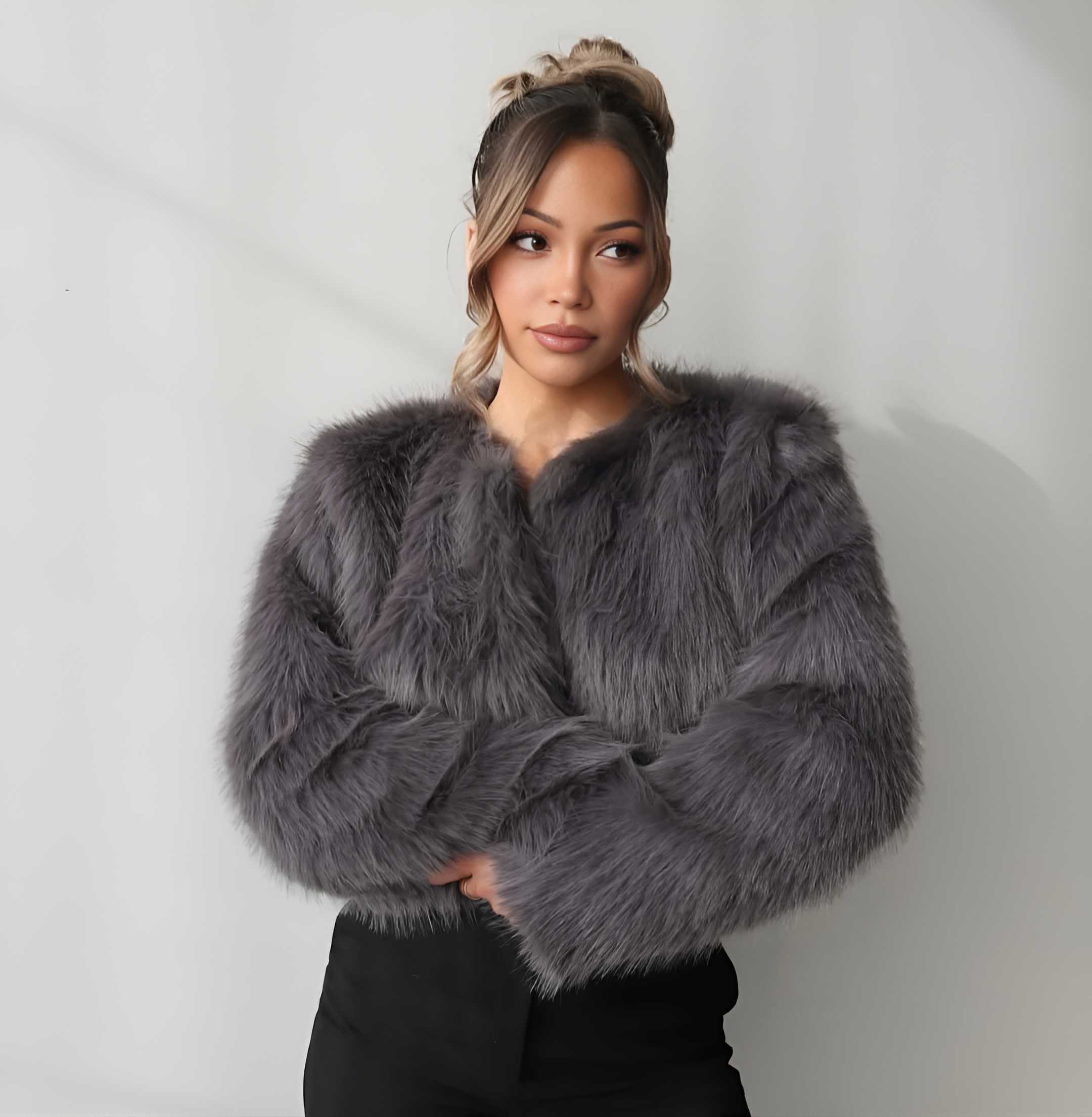 Veste courte d'hiver en fourrure pelucheuse pour femme – Manteau épais et décontracté avec poches et col rond