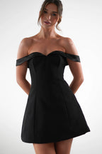 Off-Shoulder Minikleid – Slim Fit Rückenfreier Club Style