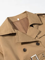 Damen-Trenchcoat mit Gürtel und doppelter Knopfleiste – Lange, schmal geschnittene Herbstjacke