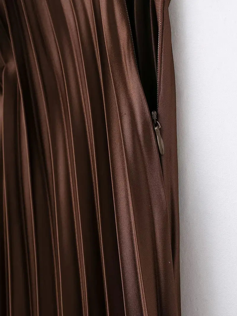 Plisovaná elegantní midi sukně – splývavý střih s vysokým pasem a jemným leskem