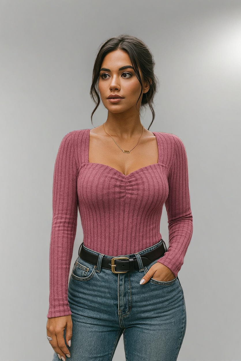 Top de punto acanalado con escote corazón – Básico de manga larga y corte entallado