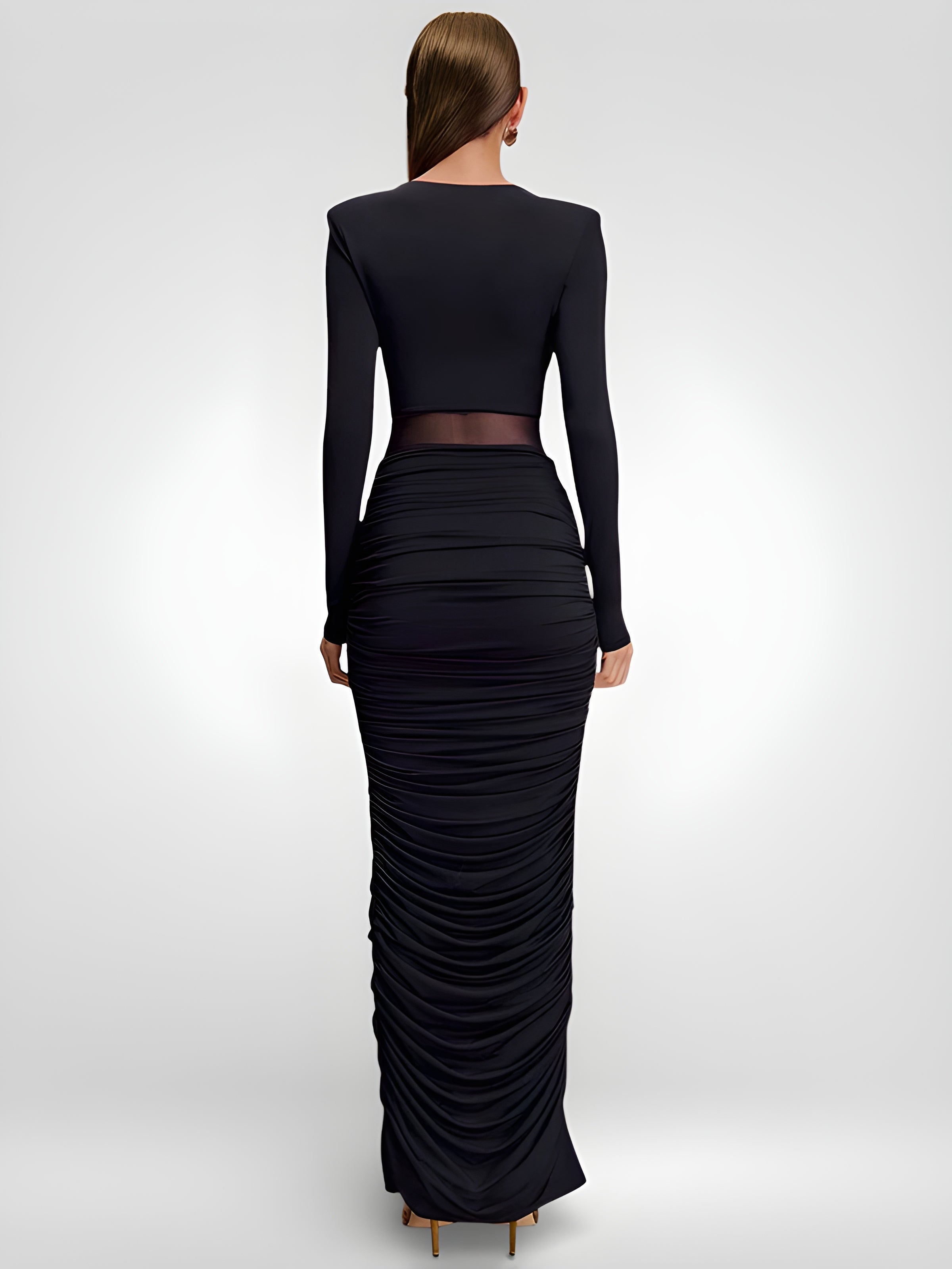 Elegantes Maxikleid aus Mesh mit tiefem V-Ausschnitt