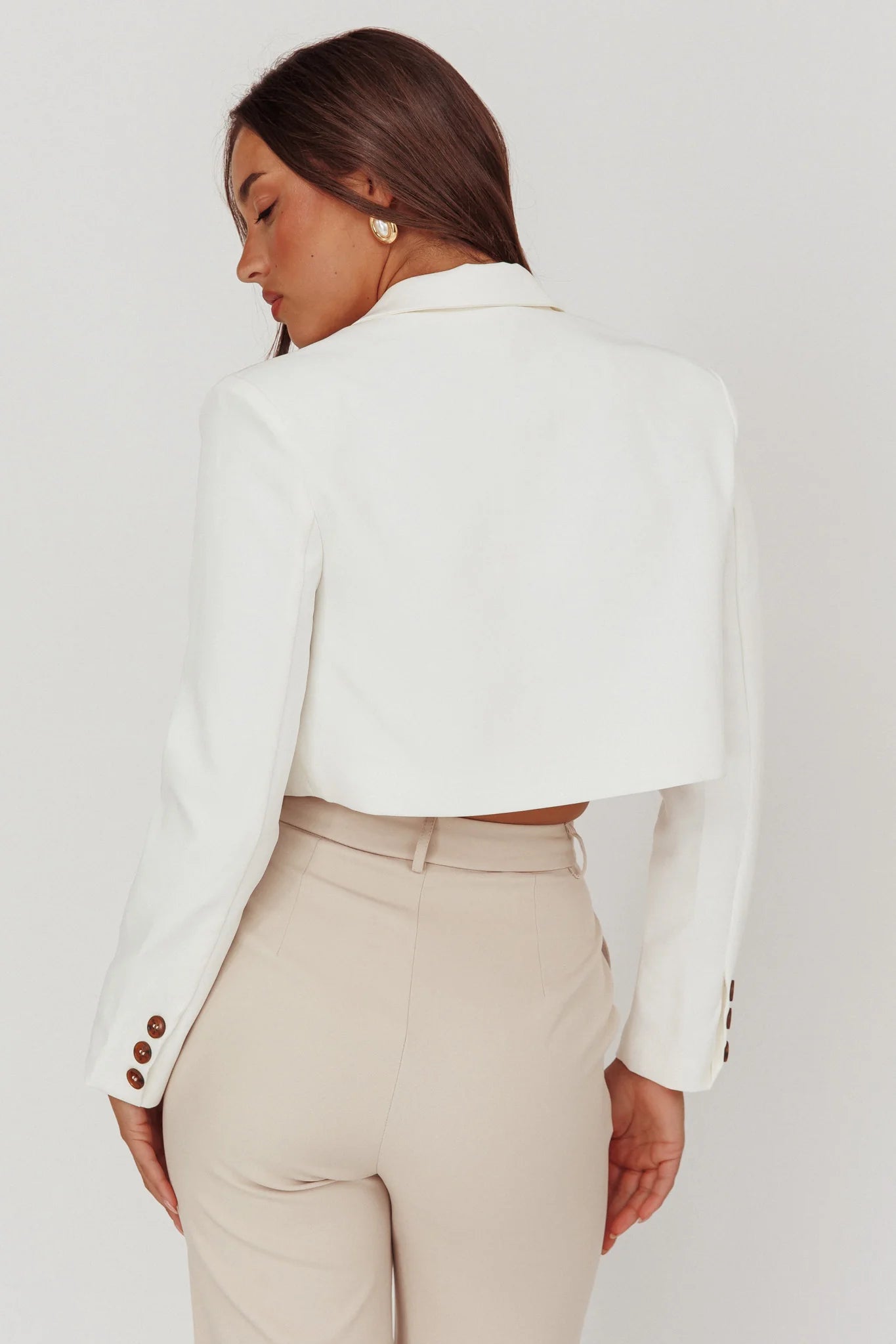 Cropped Blazer – Tailored Minimal Jacket for Women