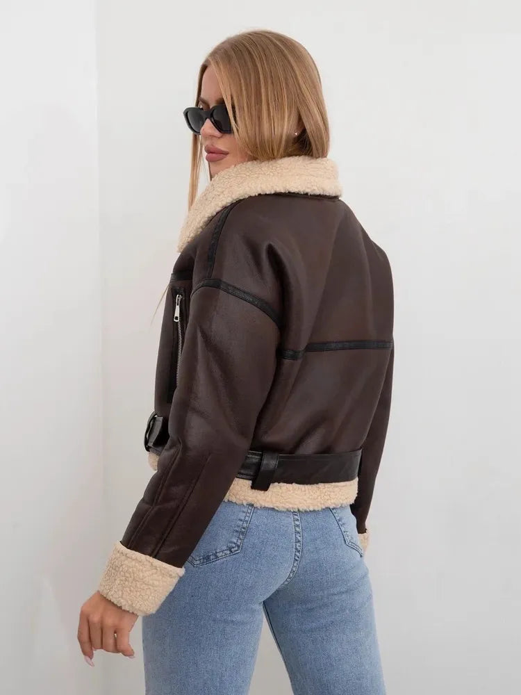Dámská moto bunda z PU ovčí kůže – krátký motorkářský kabát s páskem na zimu 