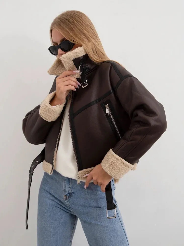 Dámská moto bunda z PU ovčí kůže – krátký motorkářský kabát s páskem na zimu 