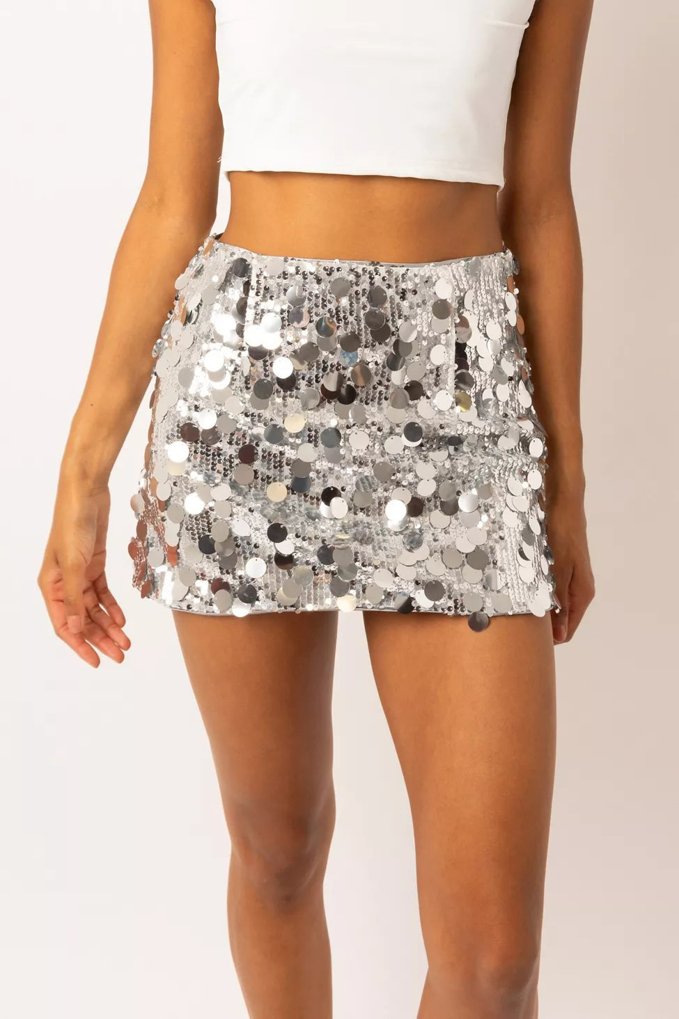 Mini-jupe à paillettes – Look de fête slim scintillant