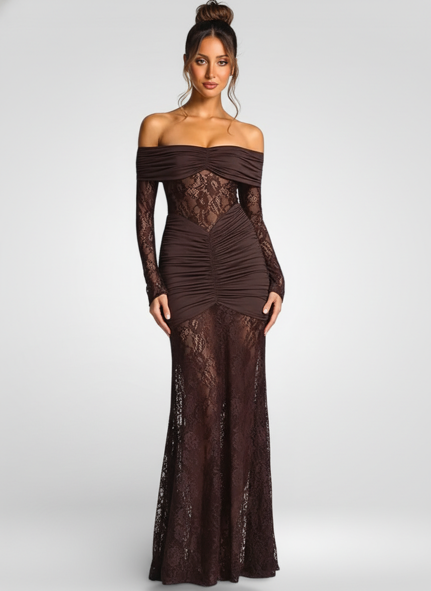 Schulterfreies, figurbetontes Maxikleid aus Spitze