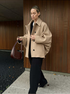 Structured Short Wool Jacket – Minimalist Autumn Layer