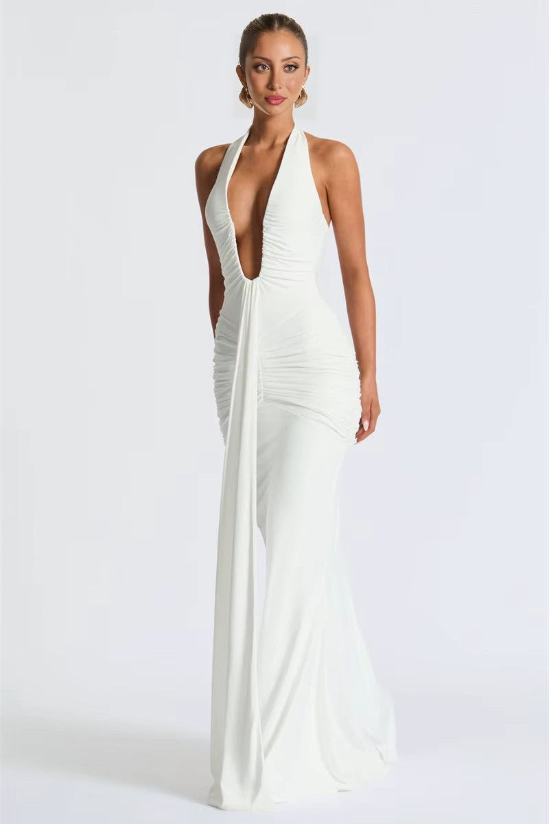 Maxikleid mit tiefem V-Ausschnitt, Neckholder und Raffungen