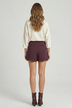 Dámská lehká sukně – střední pas, nezbytnost pro každý den