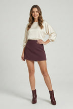 Dámská lehká sukně – střední pas, nezbytnost pro každý den