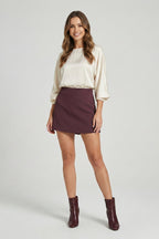 Dámská lehká sukně – střední pas, nezbytnost pro každý den