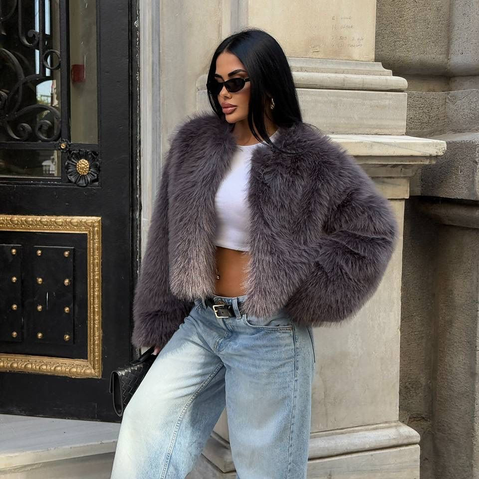 Women's Winter Plush Fur Short Jacket – Thick Casual Outerwear with Pockets, O-Neck