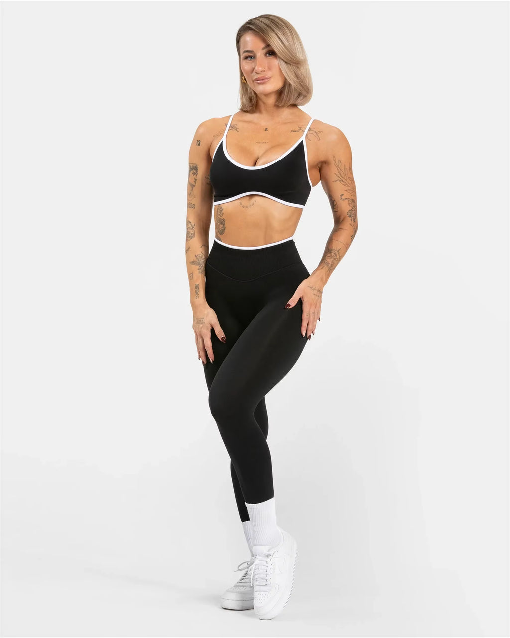 Sømløse sportsleggings med høj talje – hofteløftende ensfarvede yogabukser med hvid kant i taljen