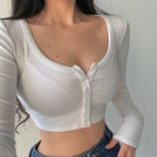 Crop top côtelé à boutons – Look streetwear à manches longues