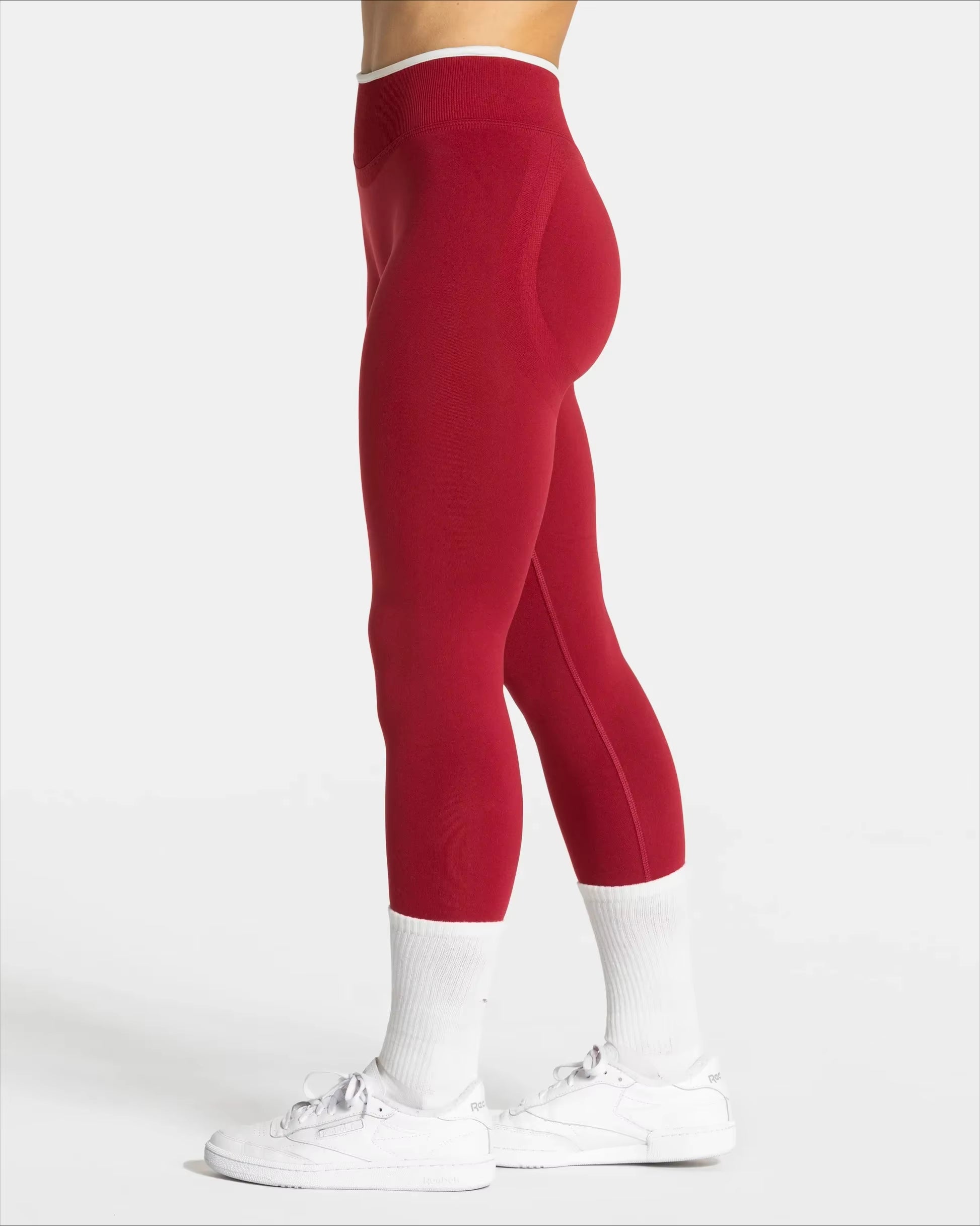 Sømløse sportsleggings med høj talje – hofteløftende ensfarvede yogabukser med hvid kant i taljen