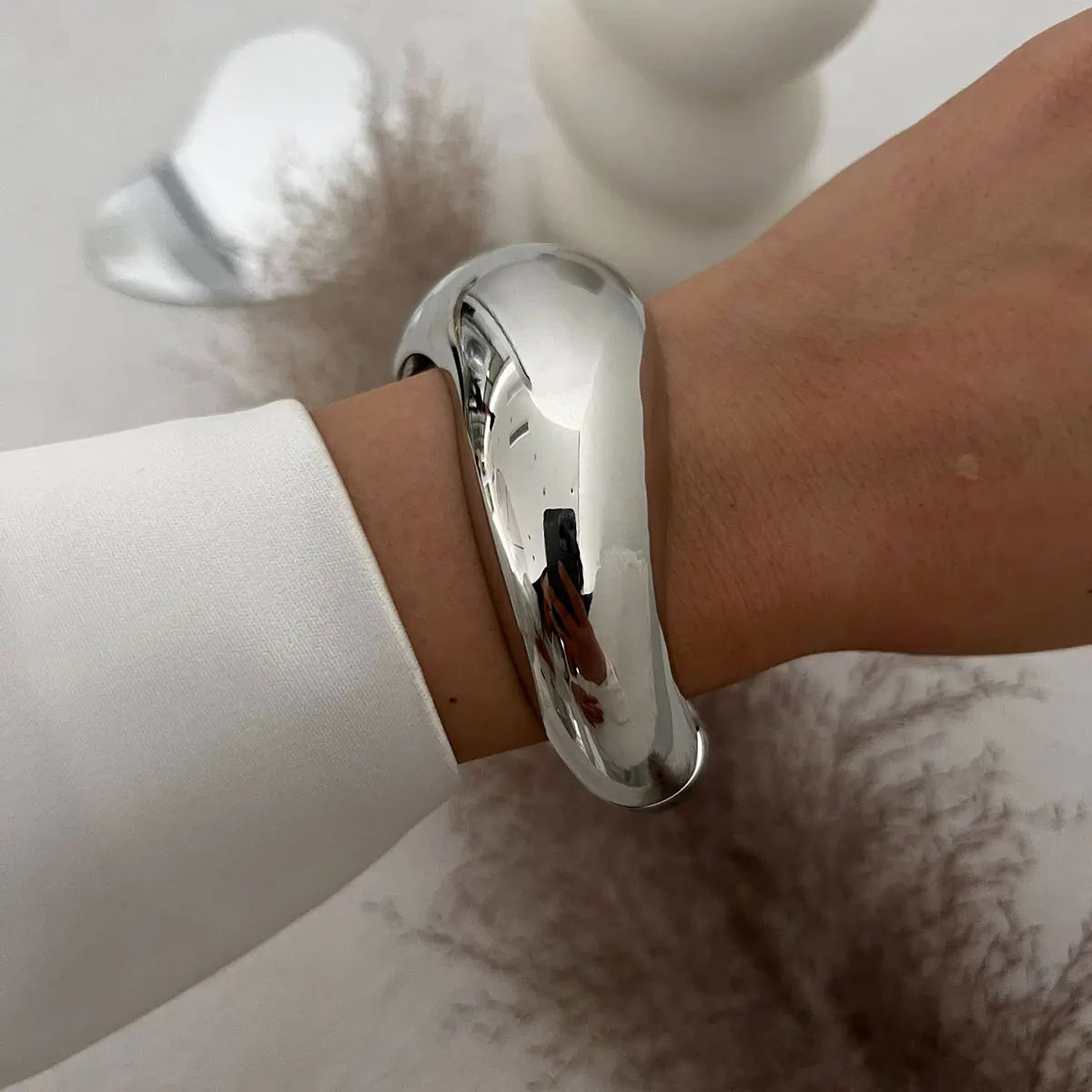 Chunky Punk-Style Gold Cuff Bracelet – Irregular Vintage Geometric Bangle for Women