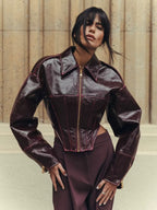 Taillierte Kunstleder-Reißverschlussjacke