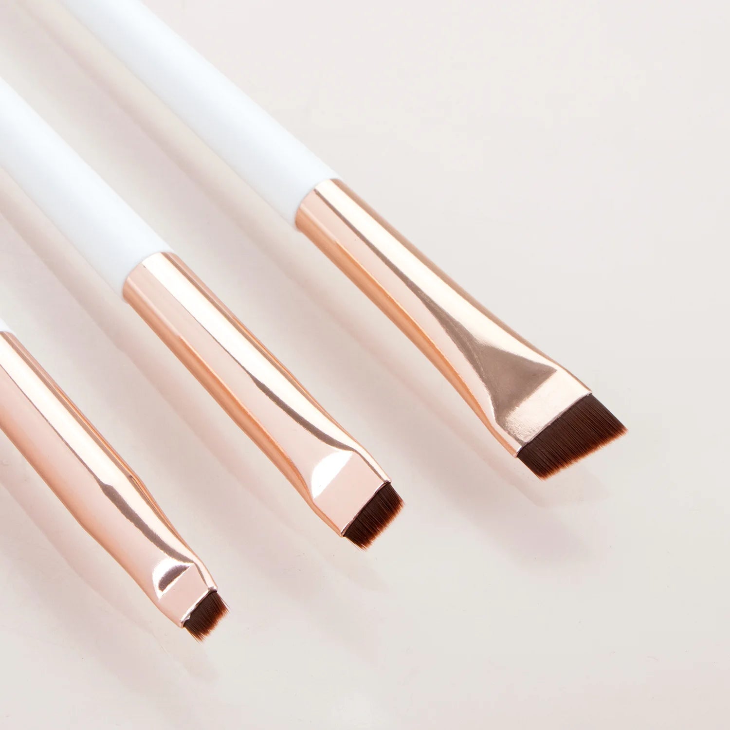 3-Piece Eyeliner & Eyebrow Brush Set – Ultra-Thin, Angled Makeup Brushes with Wooden Handle