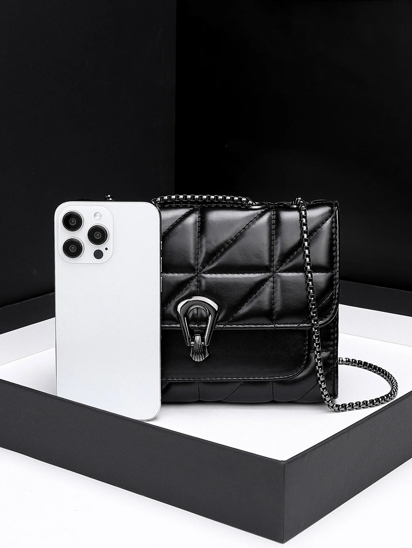 Retro Flip Women's Quilted PU Leather Crossbody Bag – Luxury Chain Shoulder Handbag