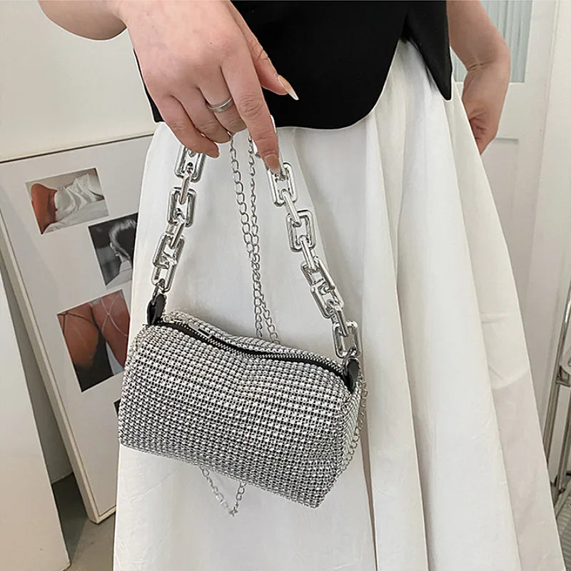 Mini sac seau à strass – Sac bandoulière en forme de coussin pailleté avec bandoulière chaîne pour femme