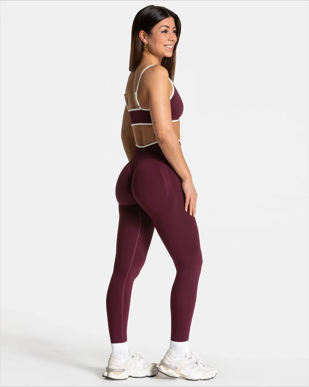 Sømløse sportsleggings med høj talje – hofteløftende ensfarvede yogabukser med hvid kant i taljen