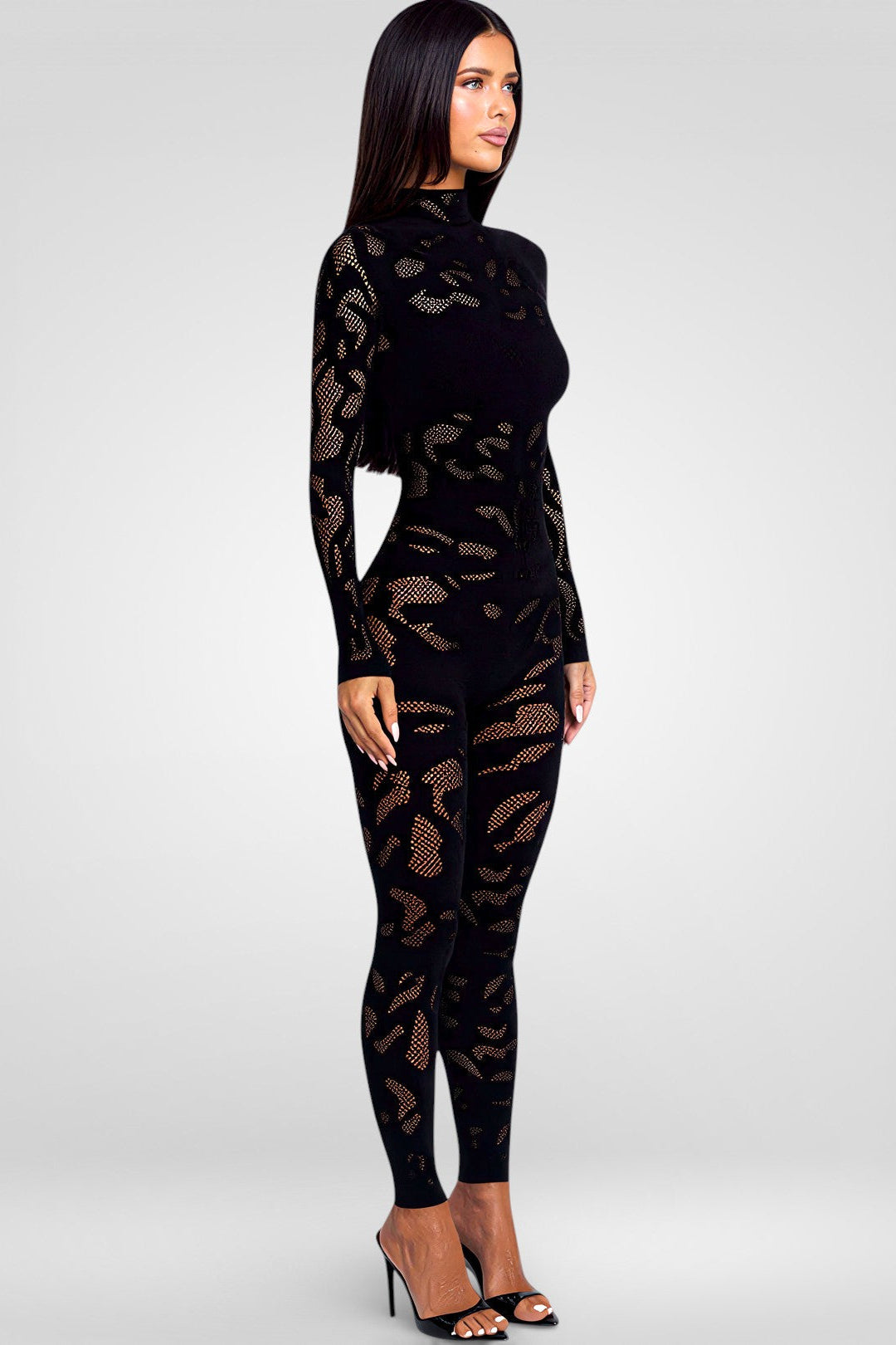 Transparenter, figurbetonter Jumpsuit mit langen Ärmeln und Cut-Outs