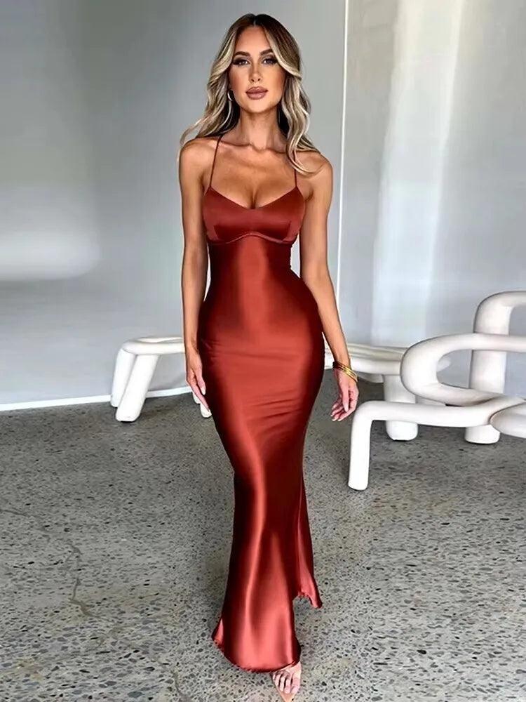 Elegant Satin Evening Dress – Backless Slim Fit with Side Slit