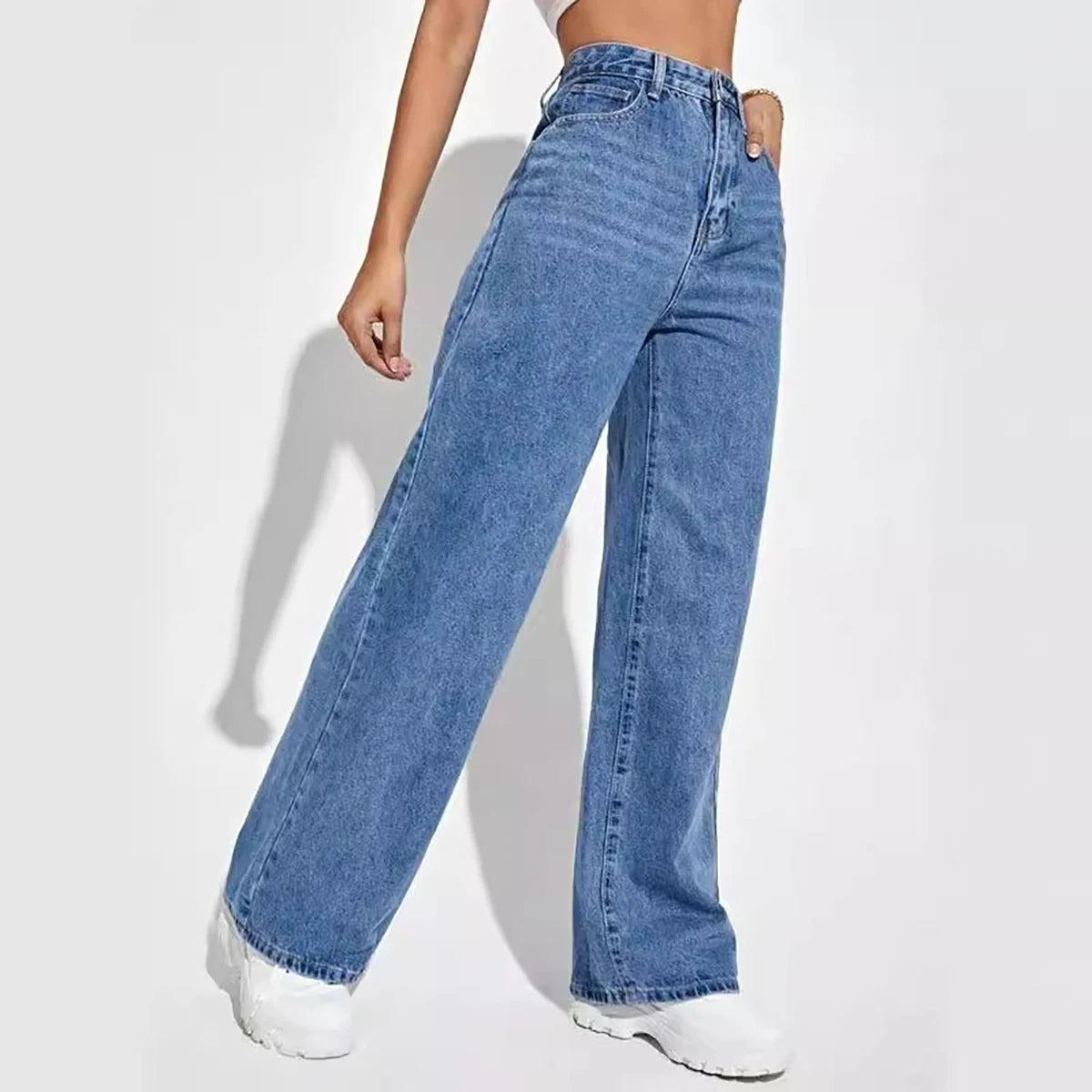 Wide-Leg High-Rise Denim Jeans – Vintage Fit with Modern Flair