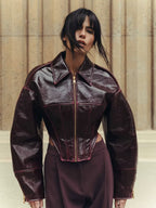 Taillierte Kunstleder-Reißverschlussjacke