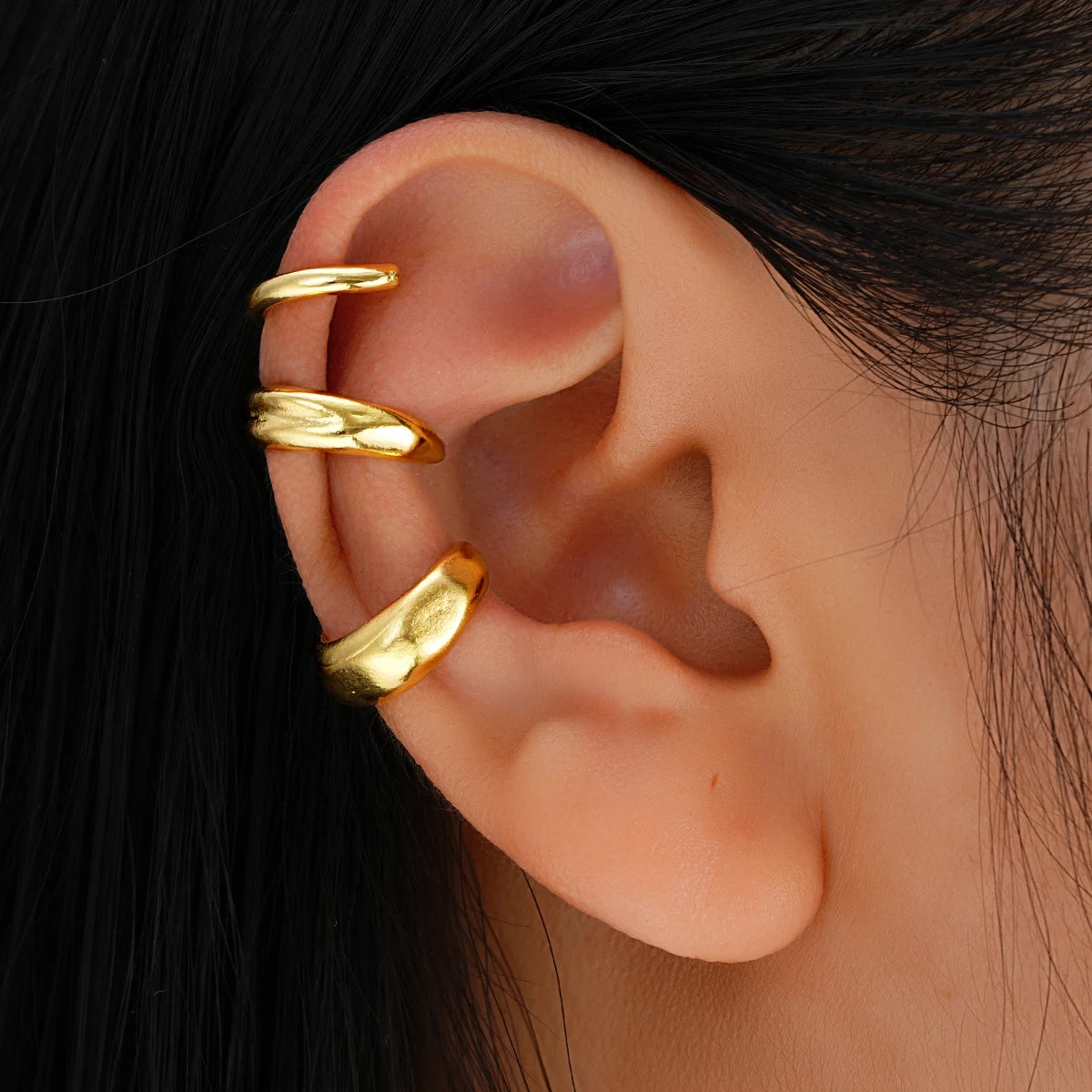 Exaggerated Wide Gold Clip-On Earrings for Women – Irregular Shape, Boho Style, Non-Piercing Metal Set