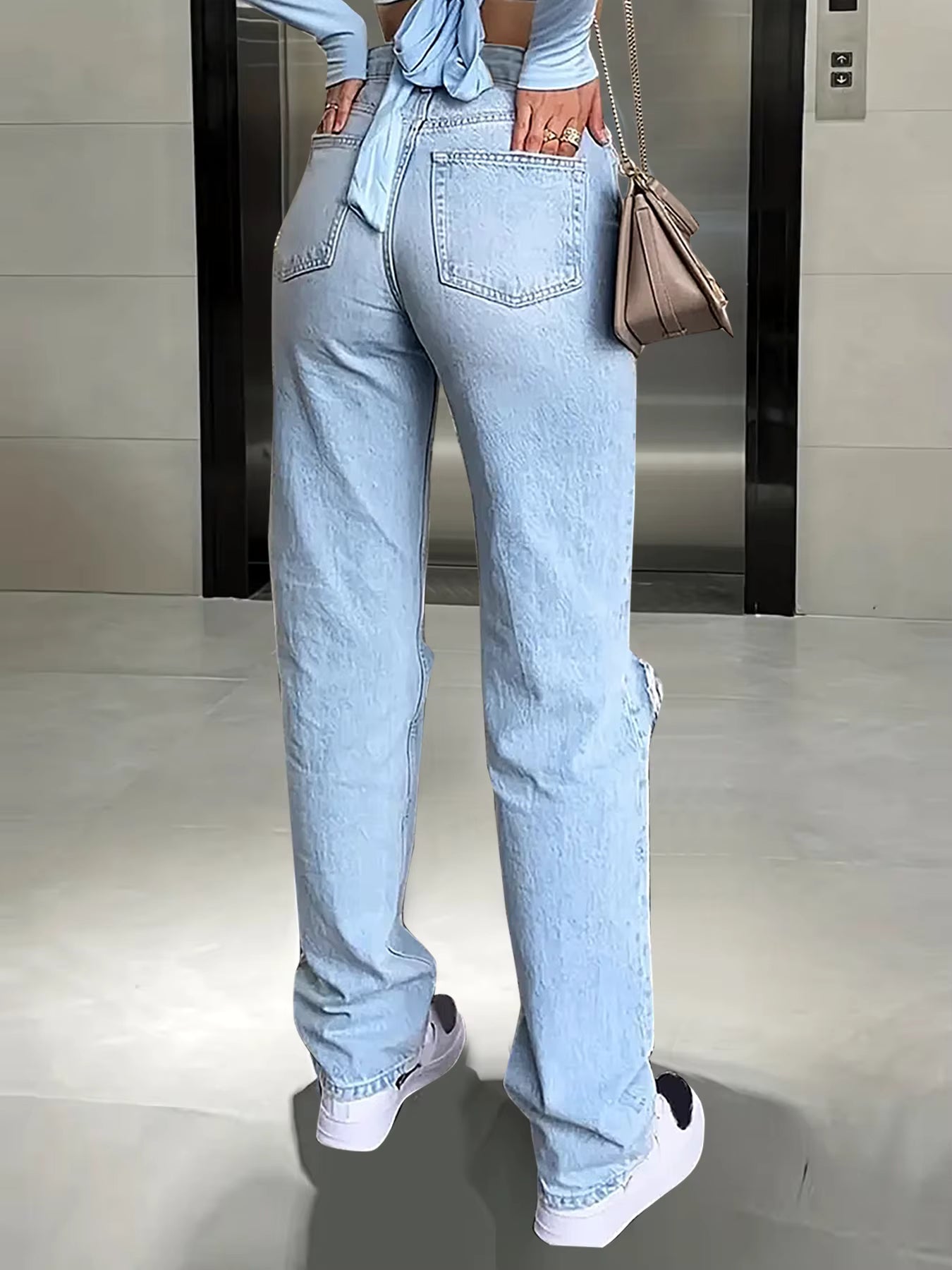 Vintage Ripped Jeans – Light Wash High Waist Straight Fit