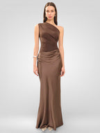 Satin-Maxikleid mit One-Shoulder-Ausschnitt und offenem Rücken