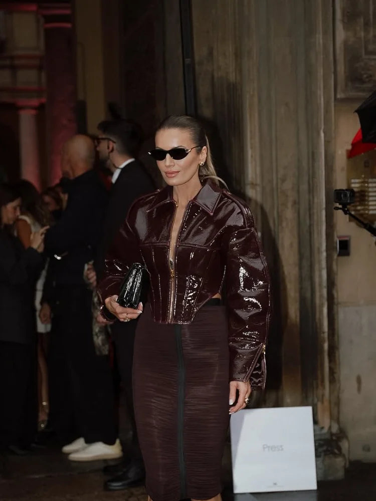 Taillierte Kunstleder-Reißverschlussjacke