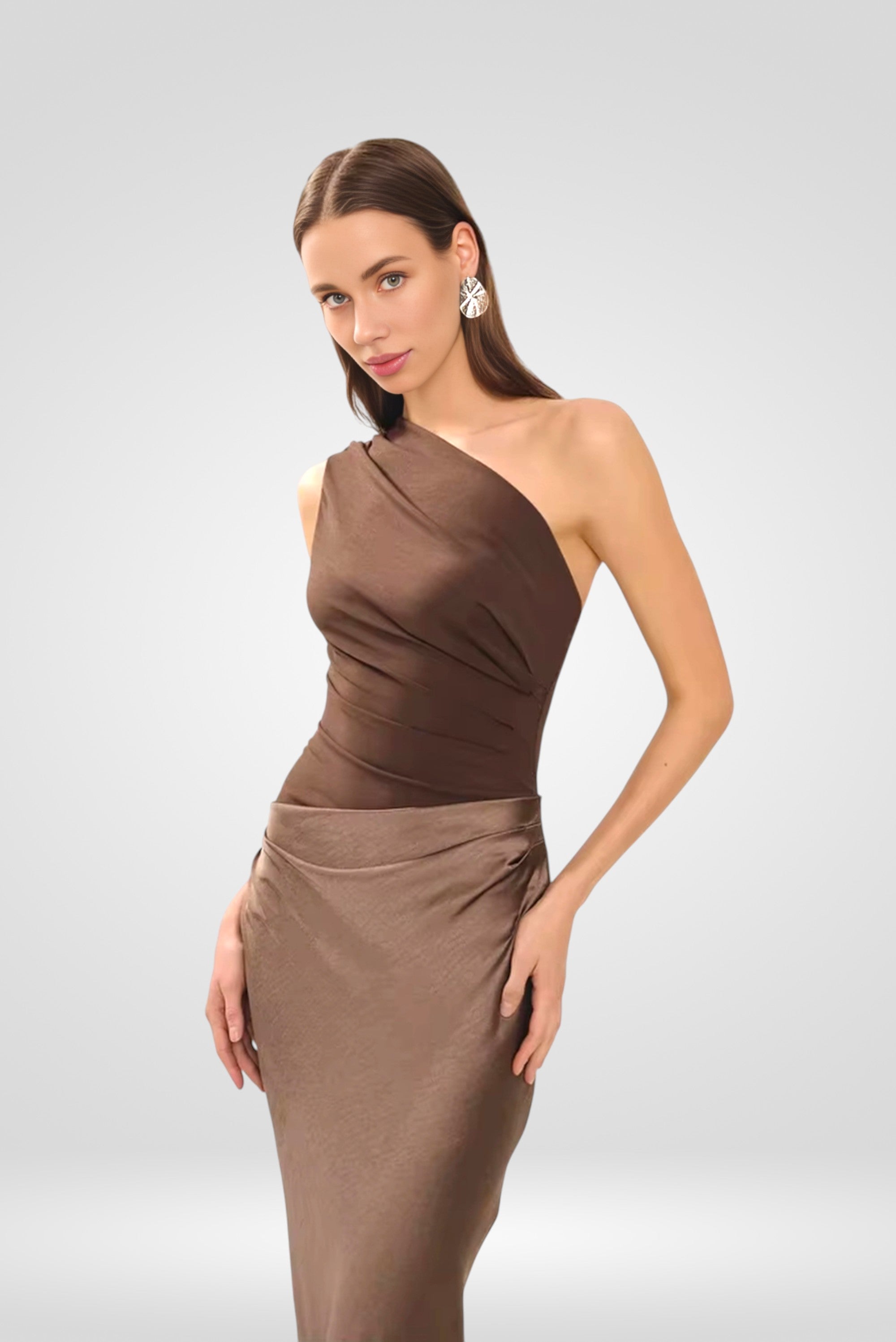 Satin-Maxikleid mit One-Shoulder-Ausschnitt und offenem Rücken