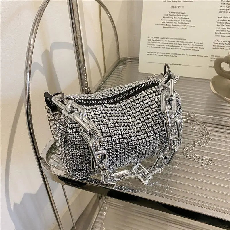 Mini sac seau à strass – Sac bandoulière en forme de coussin pailleté avec bandoulière chaîne pour femme