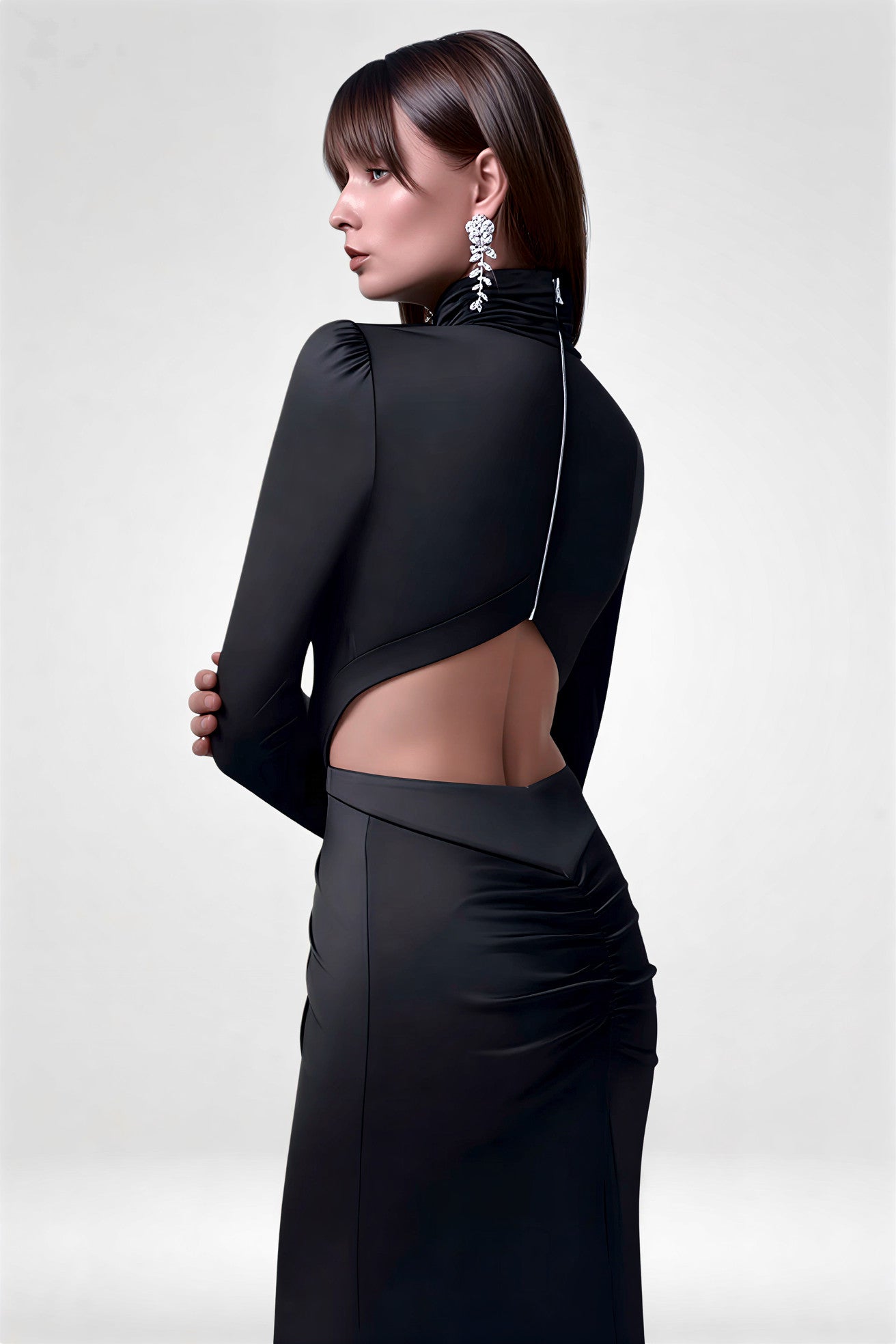 Maxi šaty s rolákem a odhalenými zády, prémiové velikosti