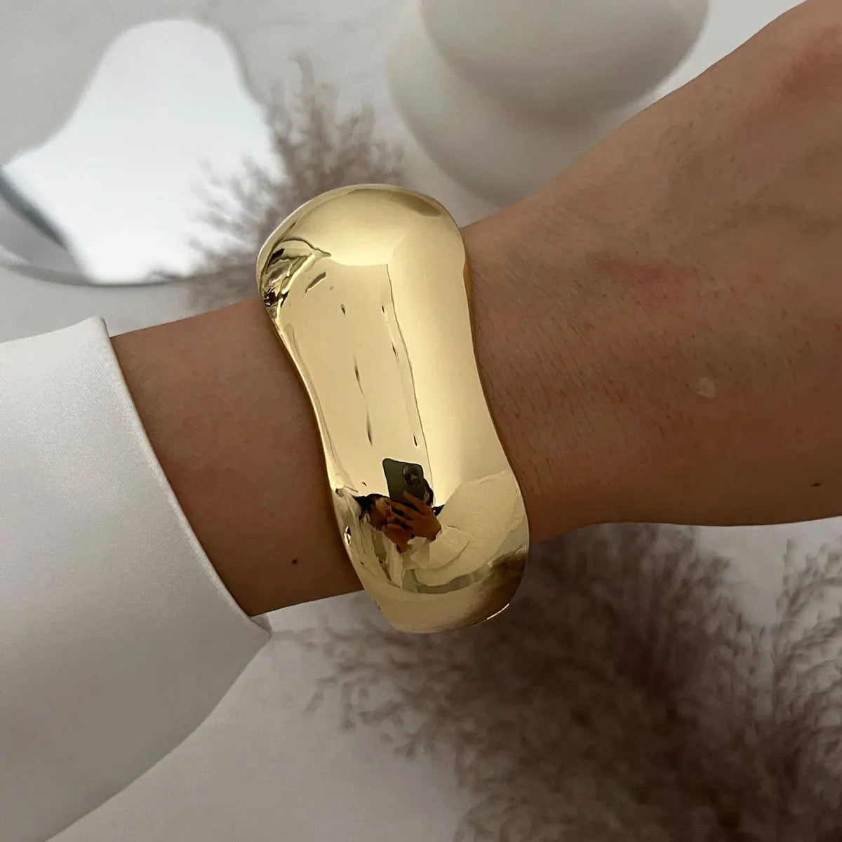 Chunky Punk-Style Gold Cuff Bracelet – Irregular Vintage Geometric Bangle for Women