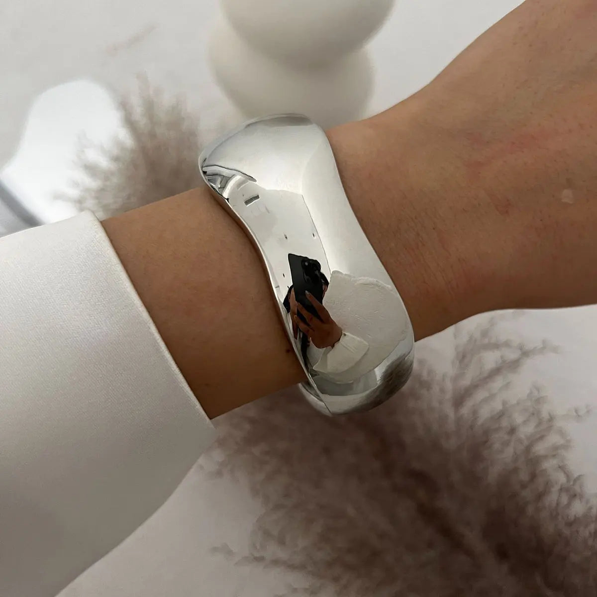 Chunky Punk-Style Gold Cuff Bracelet – Irregular Vintage Geometric Bangle for Women