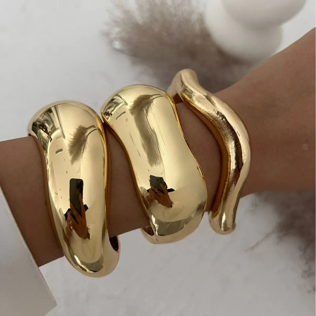 Chunky Punk-Style Gold Cuff Bracelet – Irregular Vintage Geometric Bangle for Women