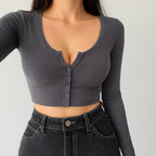 Crop top côtelé à boutons – Look streetwear à manches longues