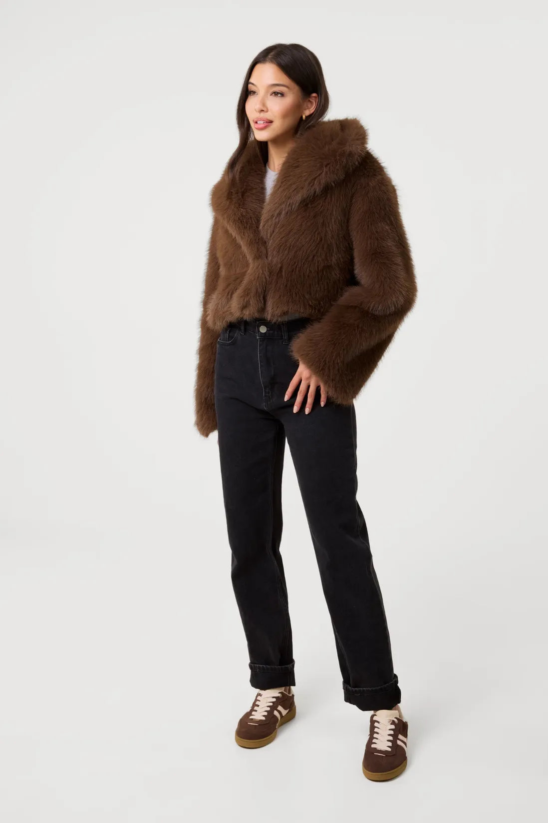 Retro plyšová veganská kožešinová bunda s klopou – měkký zkrácený zimní kabát