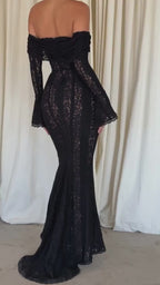 Black Lace Off-Shoulder Maxi Dress – Elegant Backless Long Sleeve Gown