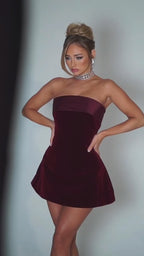 La Musa del Reloj de Arena – Edición Luxe Velvet